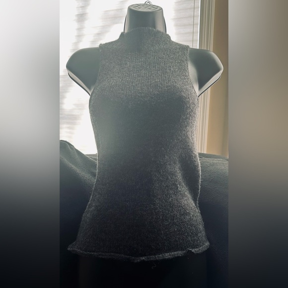 alpaca knit sleeveless mock neck • vintage asia • minimalist sweater - Picture 11 of 14